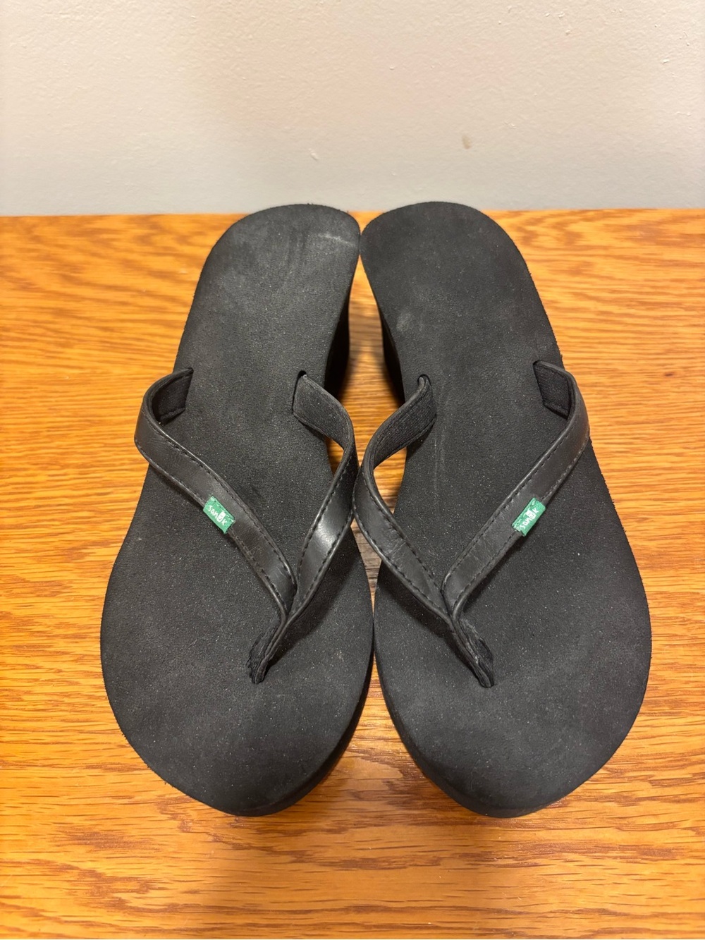 Sanuk Black Flip-Flop Sandals with Green Logo Tab